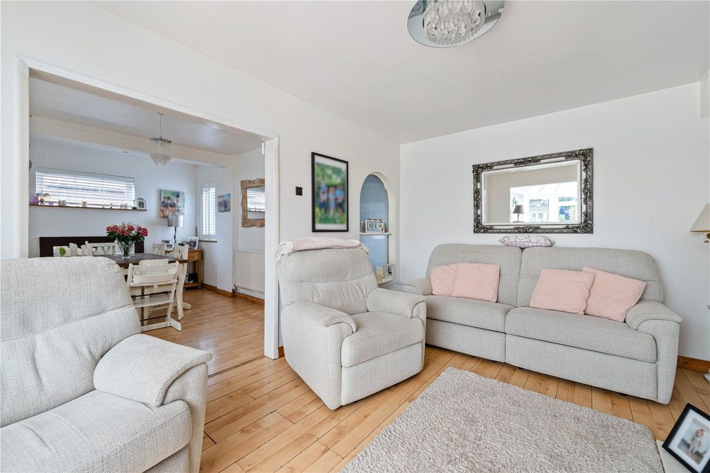 Property photo 2 of 32 Picture No. 03