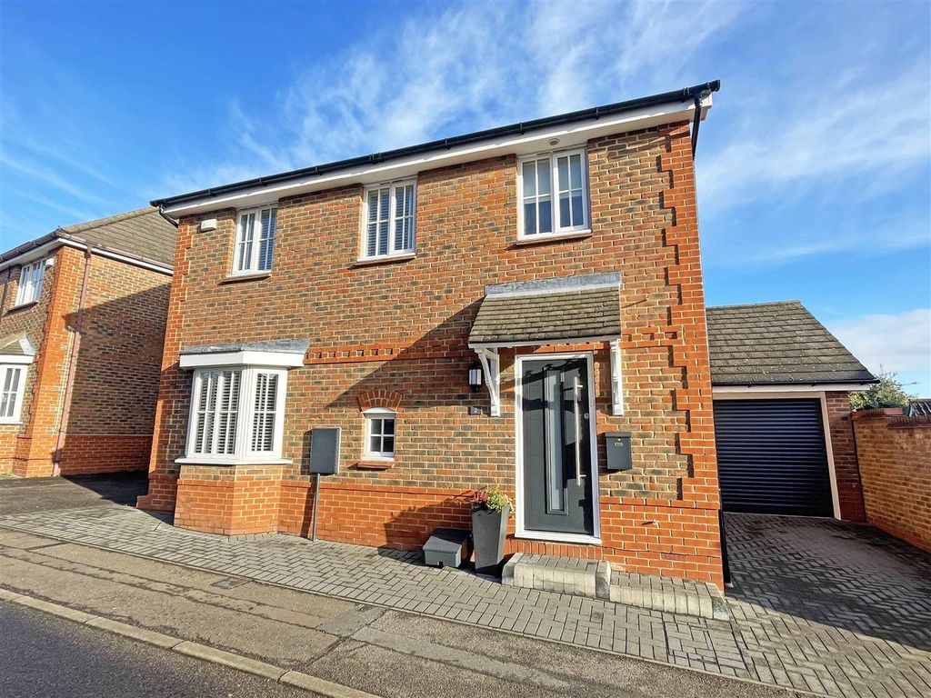 Property photo 1 of 31 Front.Jpg