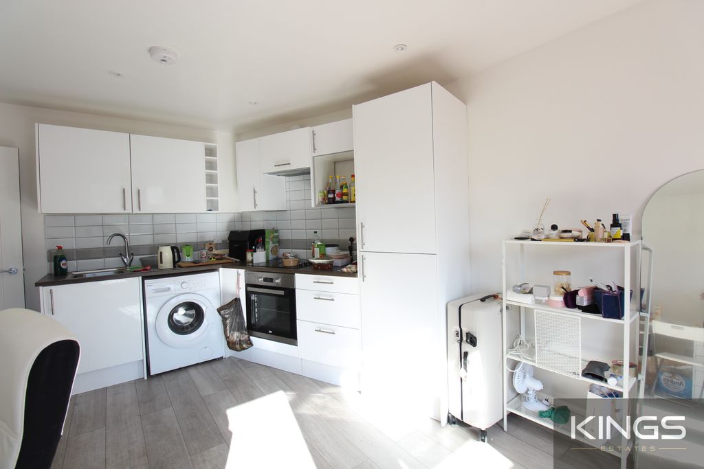 Property photo 1 of 4
