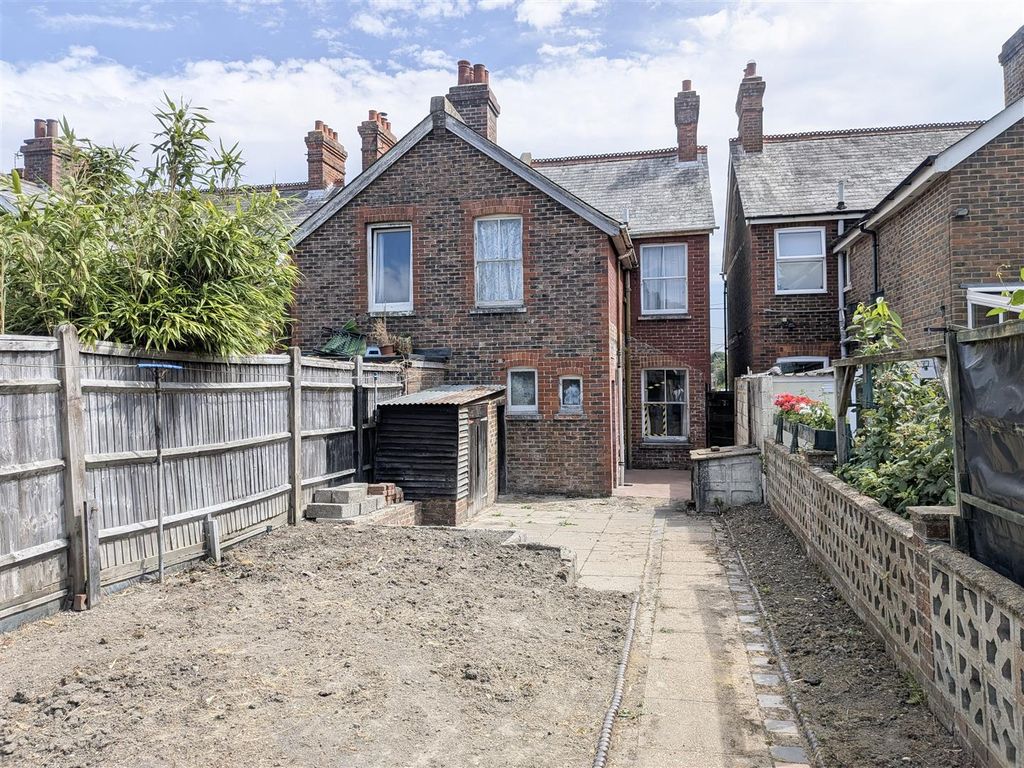 Property photo 2 of 15