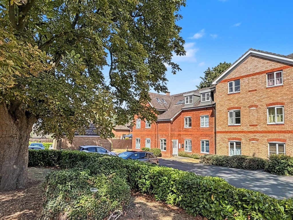Property photo 1 of 45 5327372
