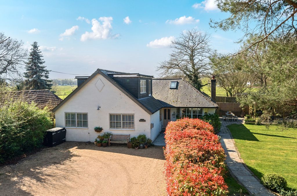 Property photo 1 of 31 1439860-2-69d627F...