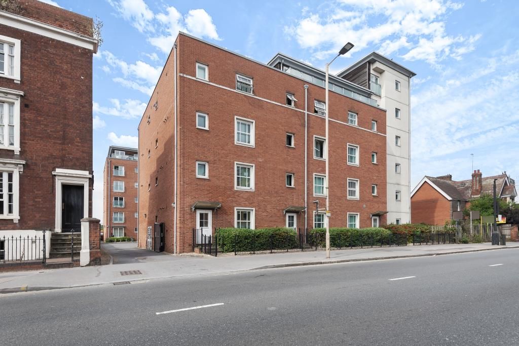 Property photo 2 of 10 Front Aspect