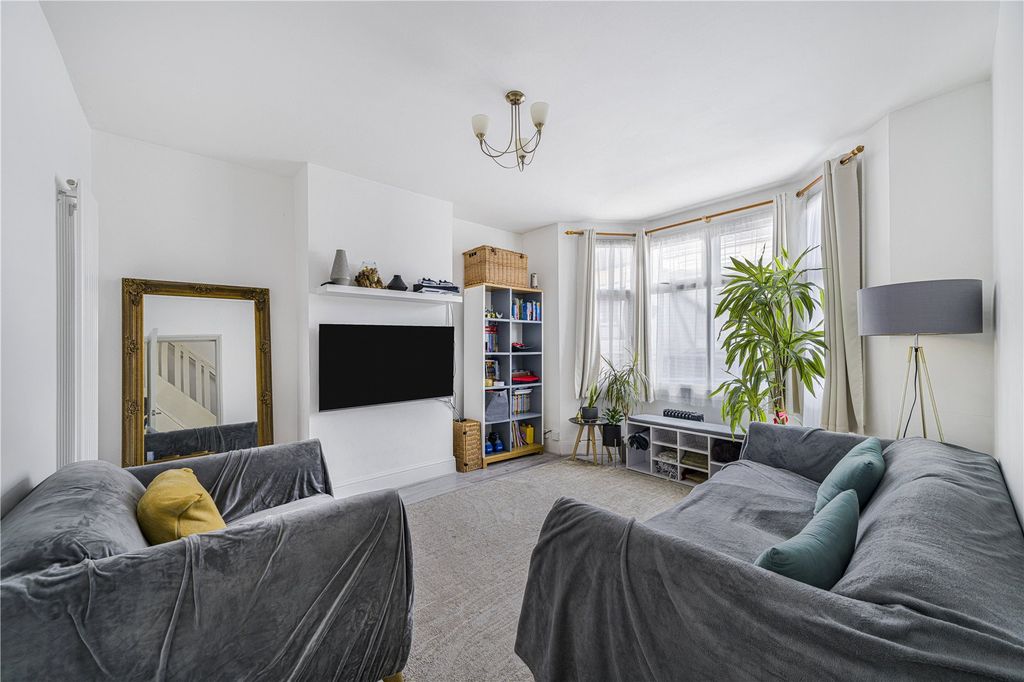 Property photo 2 of 22 Picture No. 24