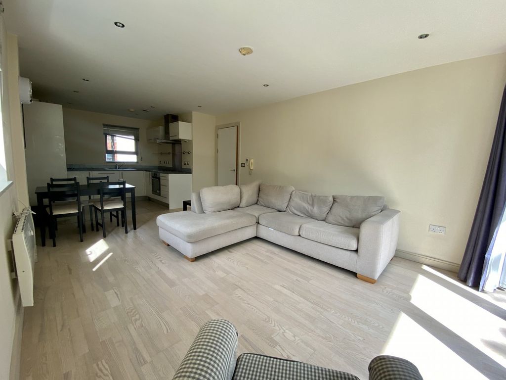 Property photo 2 of 10 Picture No. 06