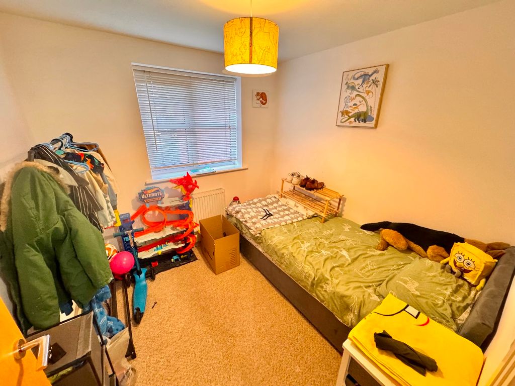 Property photo 2 of 11