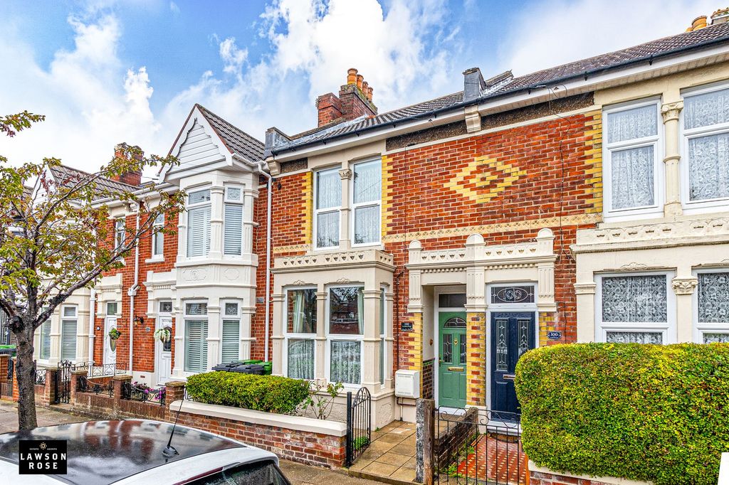 Property photo 1 of 35