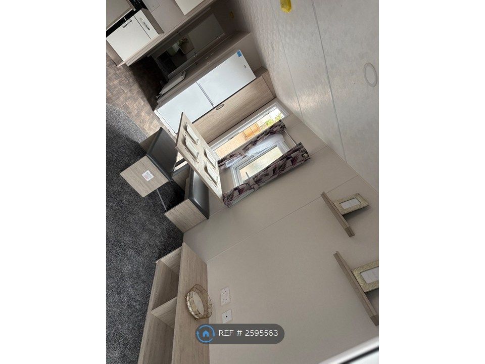 Property photo 3 of 15 Dining Area