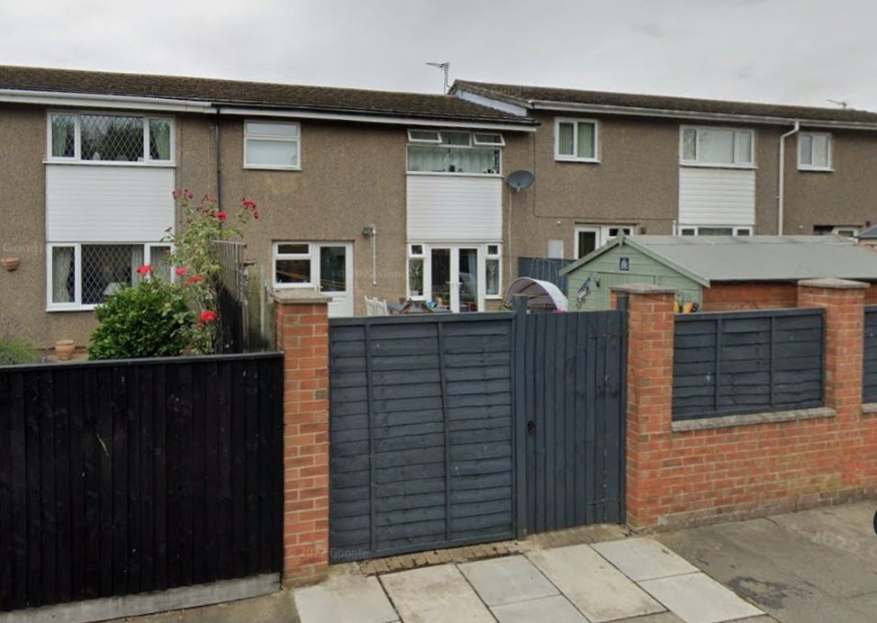 Property photo 2 of 3 32 Melrose Rear