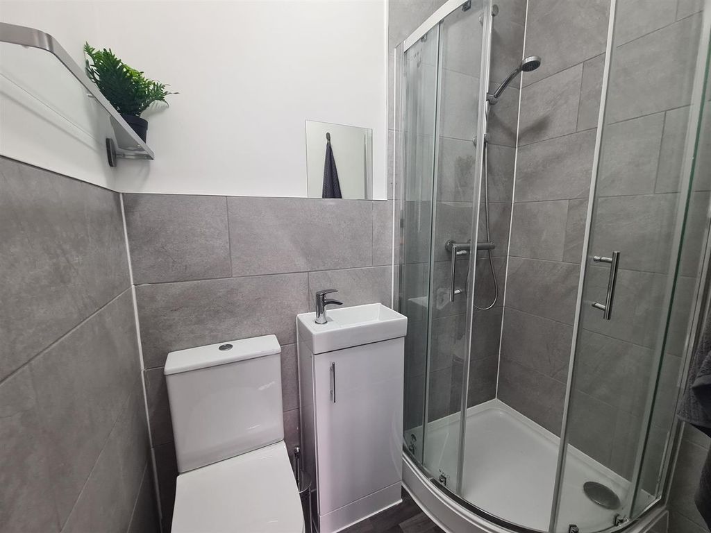 Property photo 3 of 12 X0Hxubew.Jpeg