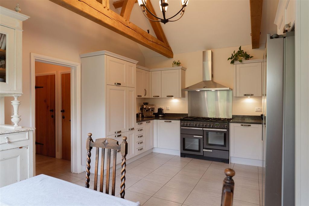 Property photo 3 of 35 14.Jpg