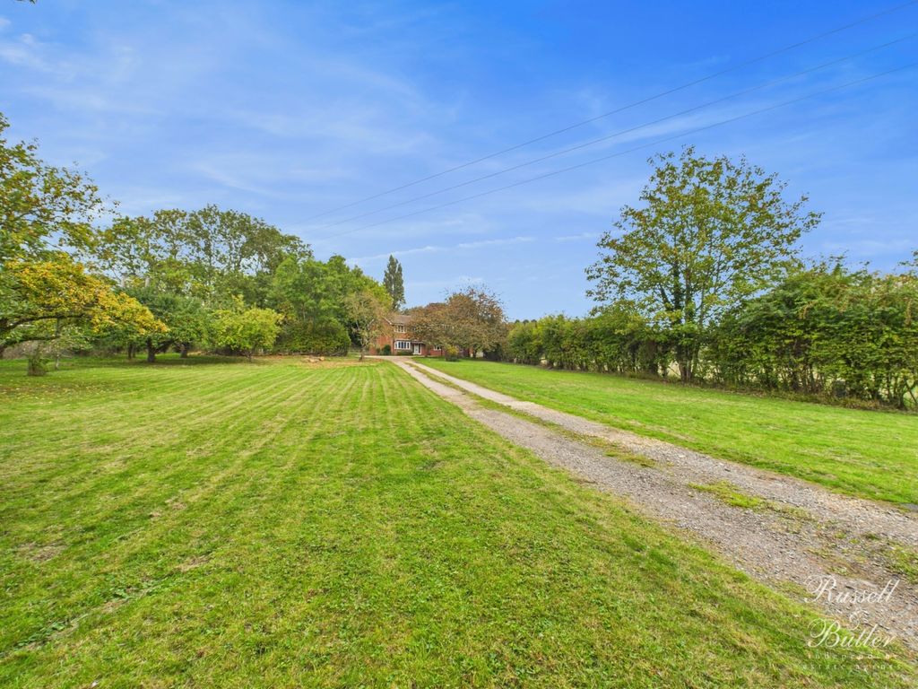 Property photo 2 of 24 Cam02127G0-Pr0342-Still030