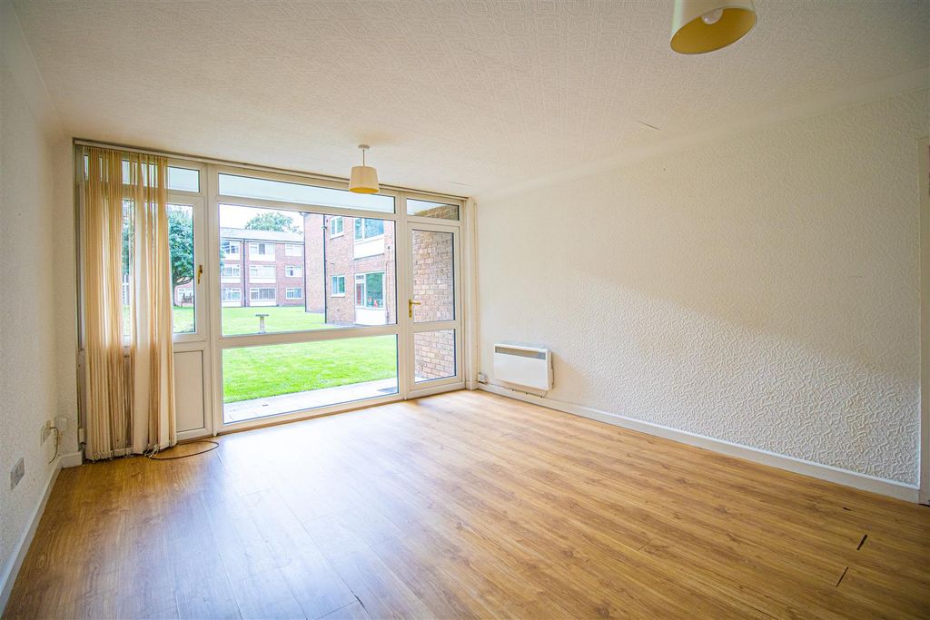 Property photo 2 of 12 Reception