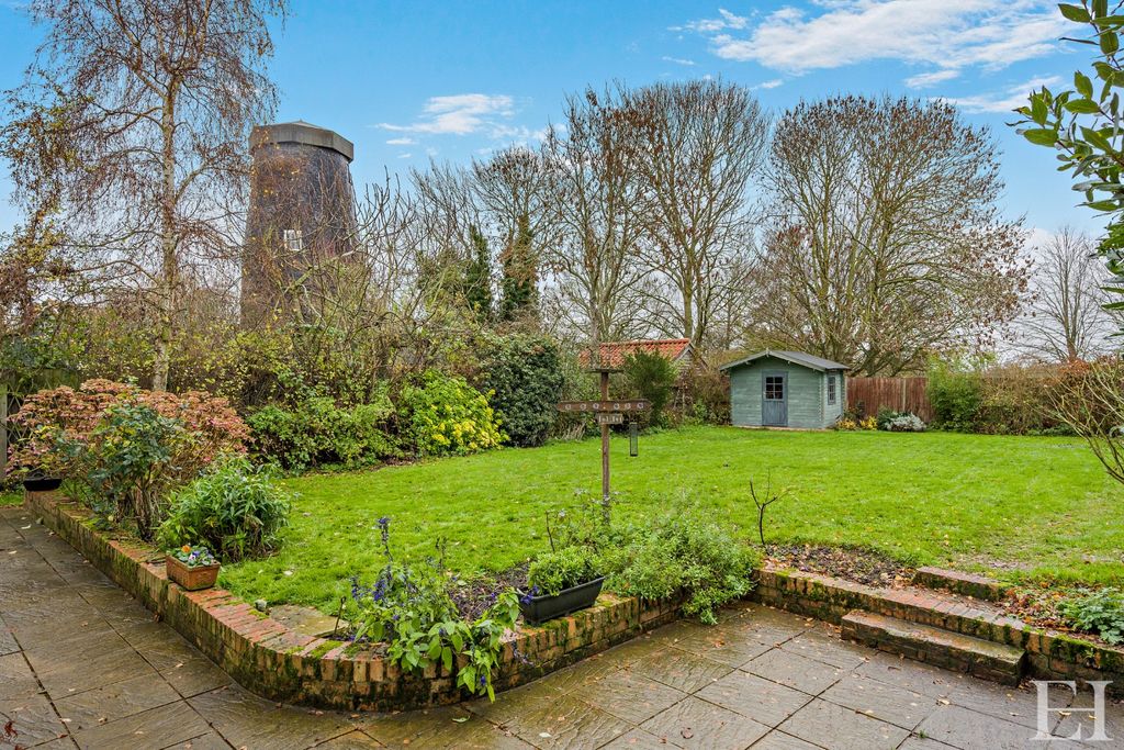 Property photo 2 of 30 4710234