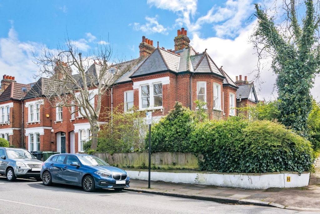 Property photo 2 of 8 969968 (1)