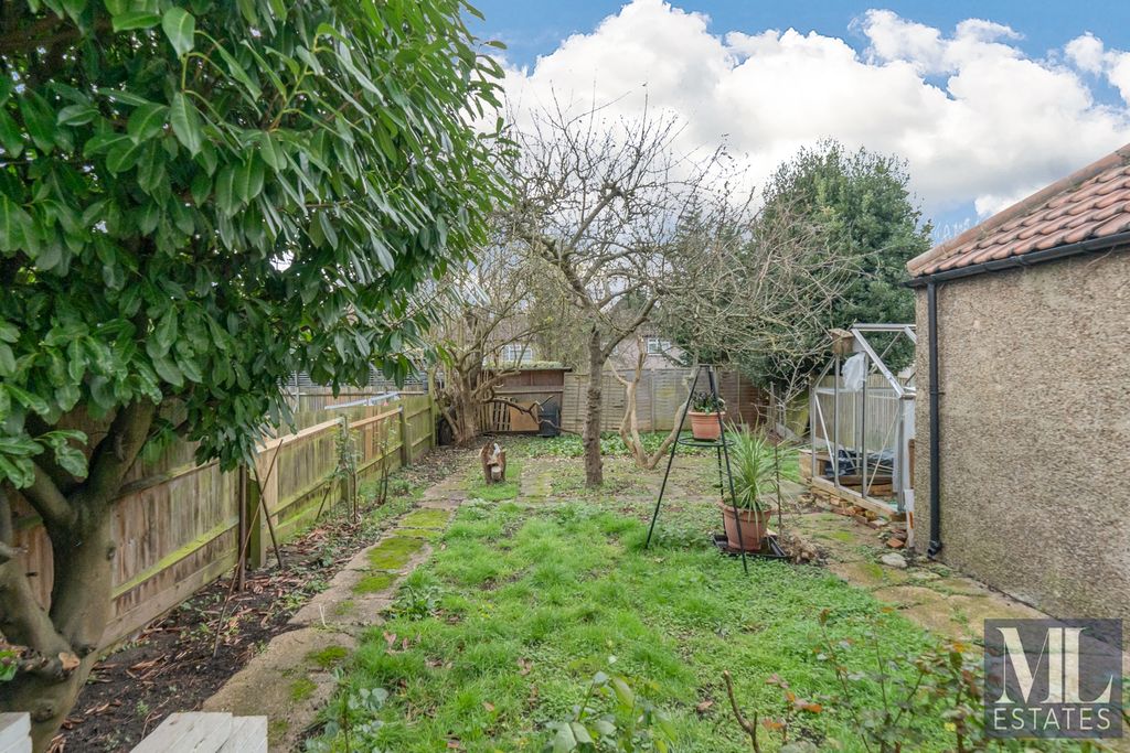 Property photo 3 of 13 Photo 5