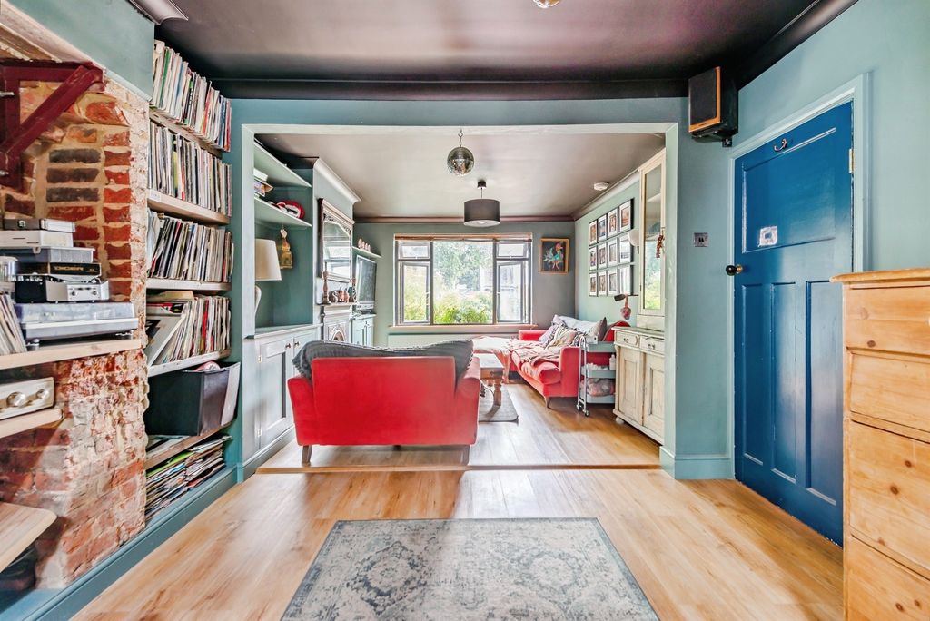 Property photo 3 of 15