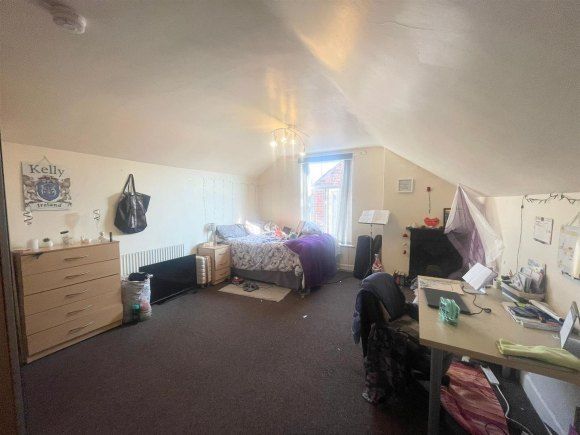 Property photo 1 of 10 9364891.Jpg