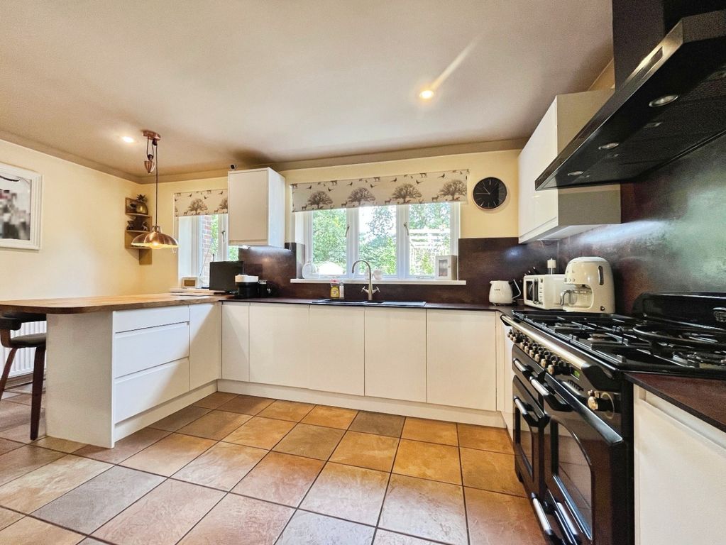 Property photo 3 of 40 4310088