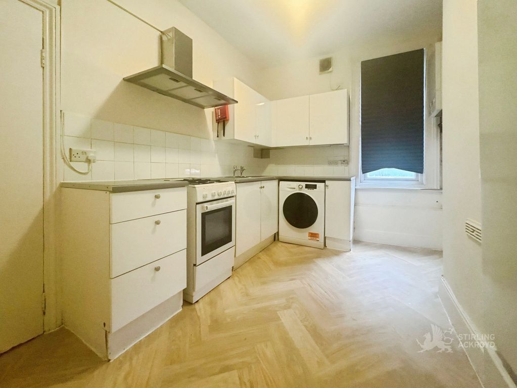 Property photo 2 of 14 Kitchen