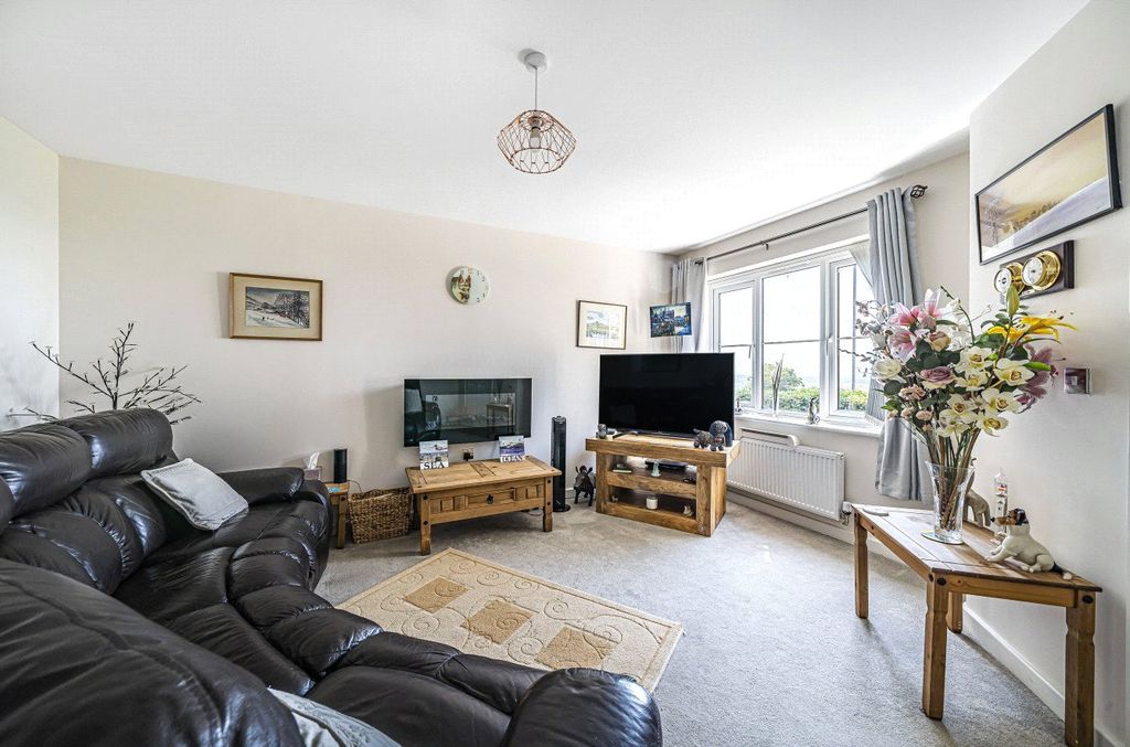 Property photo 3 of 17 Picture No. 05