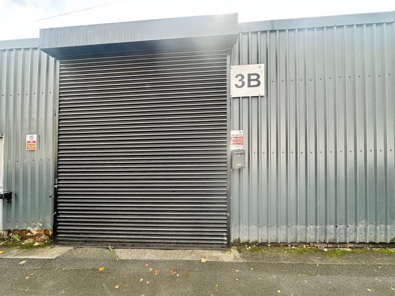 Property photo 1 of 7 Photo 2