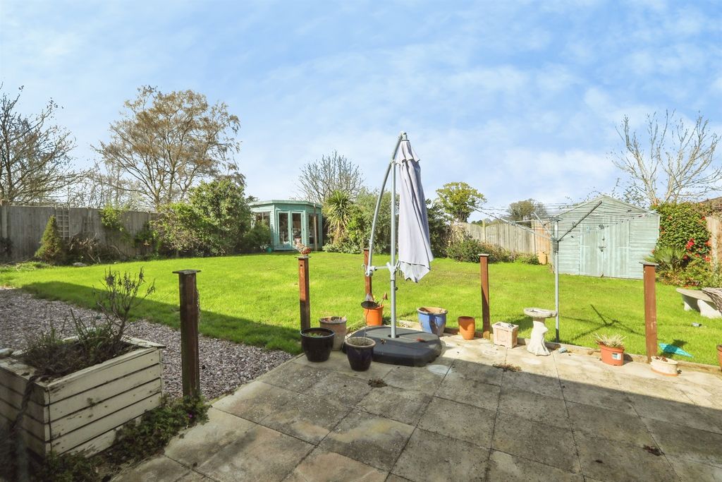 Property photo 2 of 18