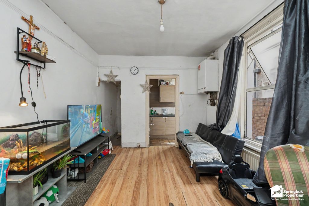 Property photo 3 of 11 Image 2