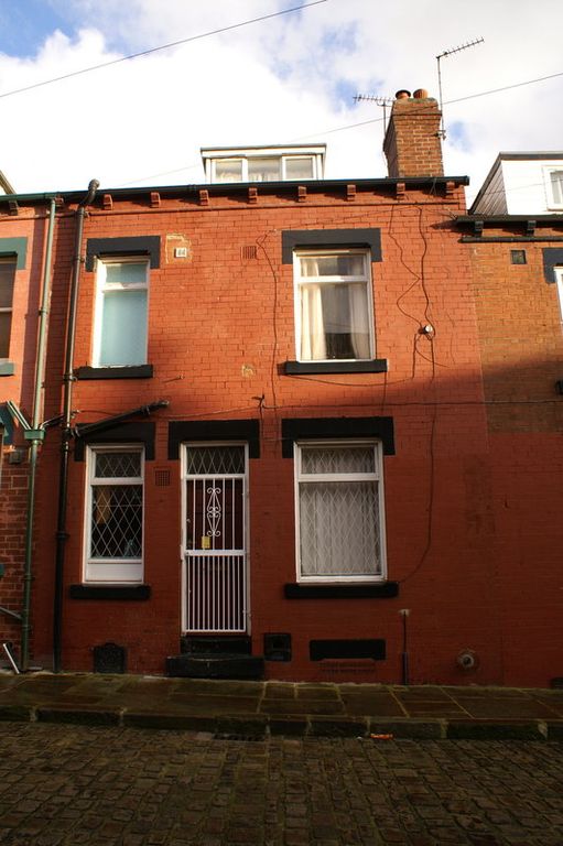 Property photo 1 of 6