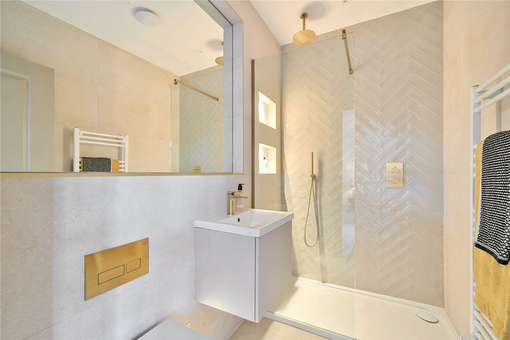 Property photo 3 of 14 Picture No. 38