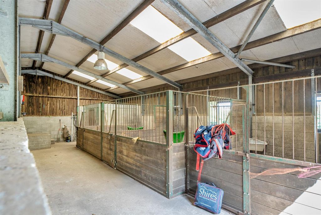 Property photo 3 of 23 Stabling Internal