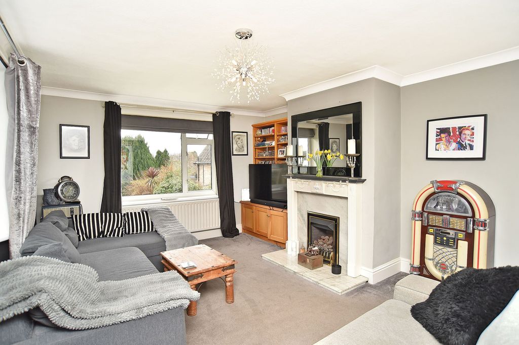 Property photo 3 of 26