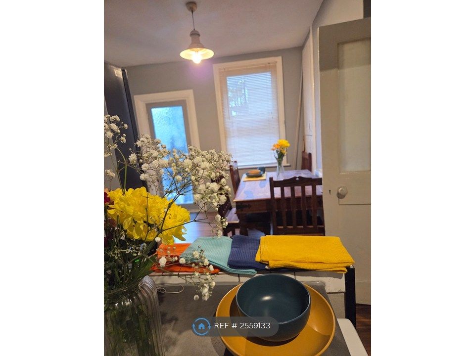 Property photo 2 of 13 Dining Area