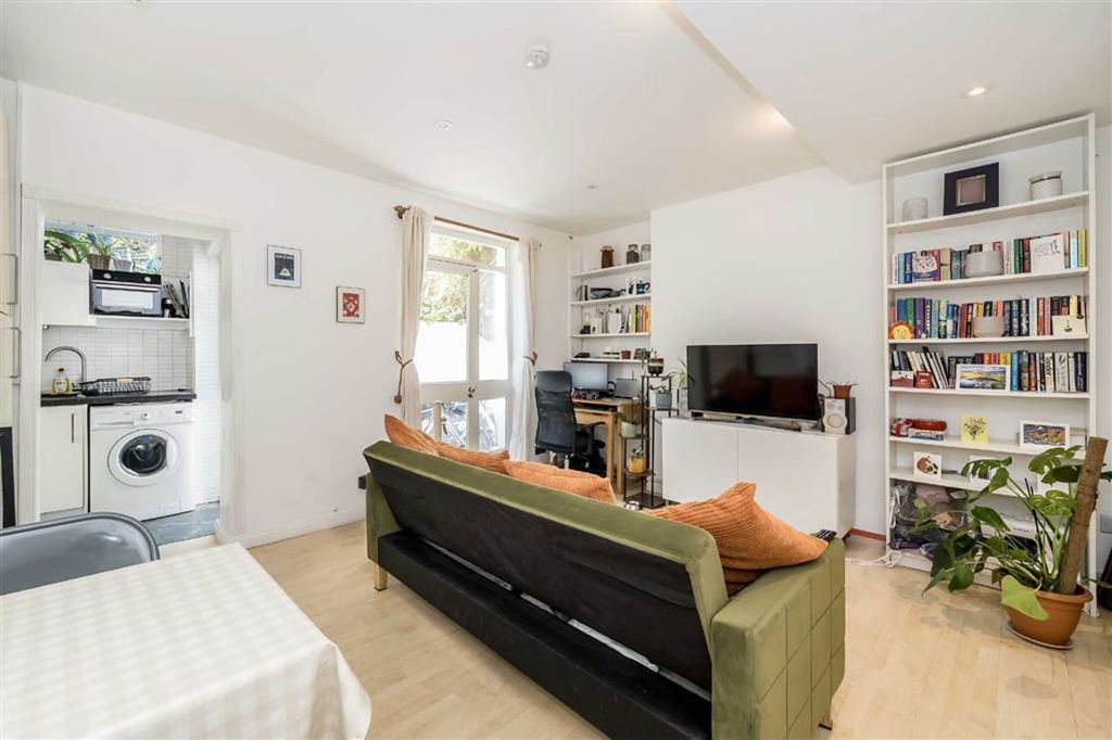 Property photo 3 of 5