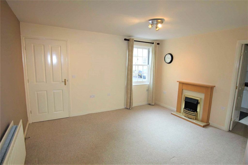 Property photo 2 of 7 Lounge