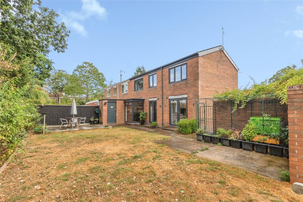 Property photo 1 of 31 Picture No. 51