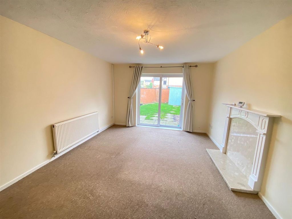 Property photo 3 of 8 3.Jpg