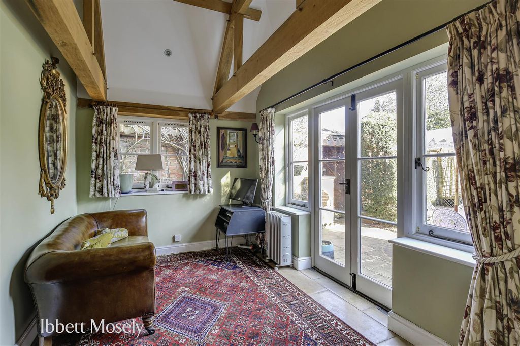 Property photo 3 of 20 11.Jpg