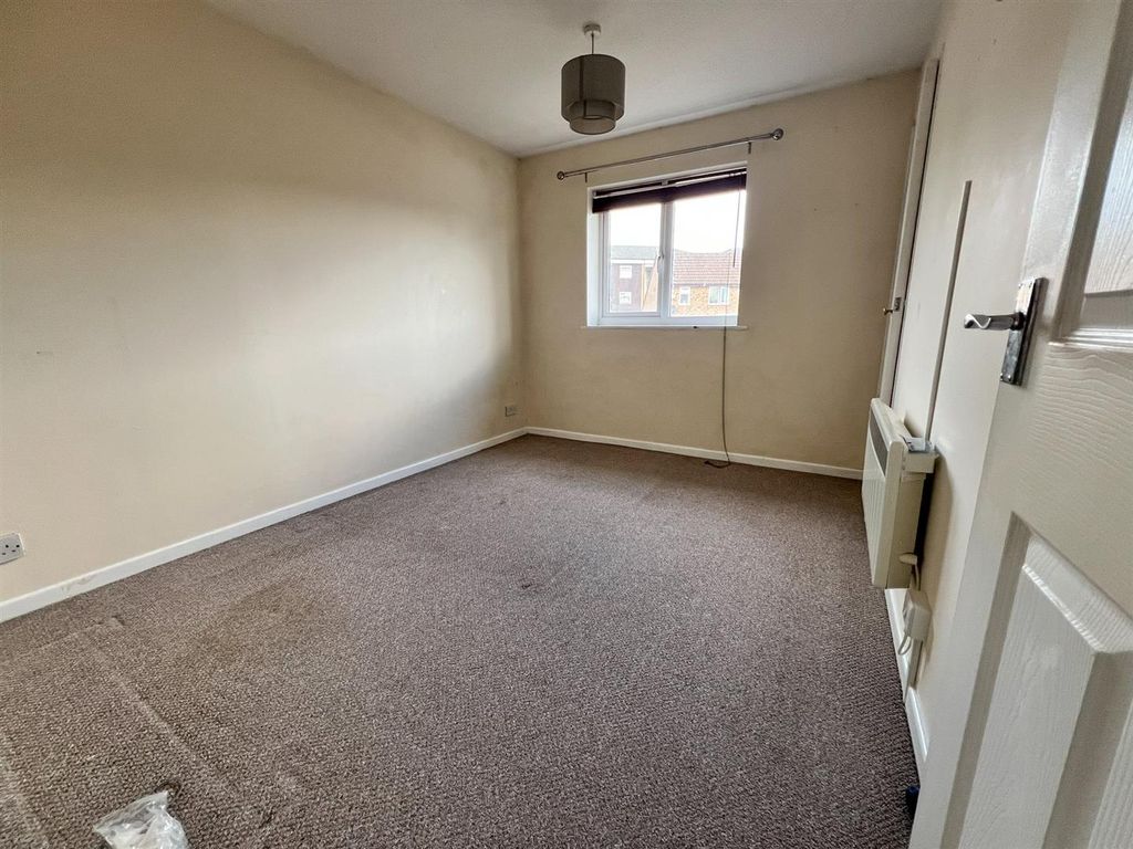 Property photo 2 of 7 Bedroom