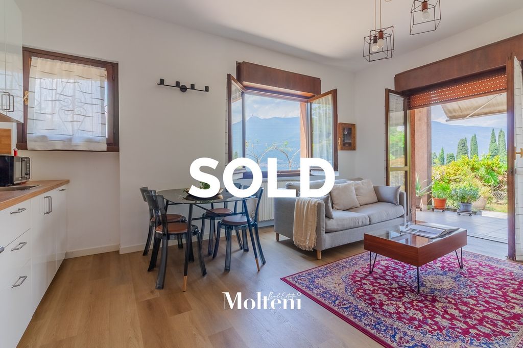 Property photo 1 of 32