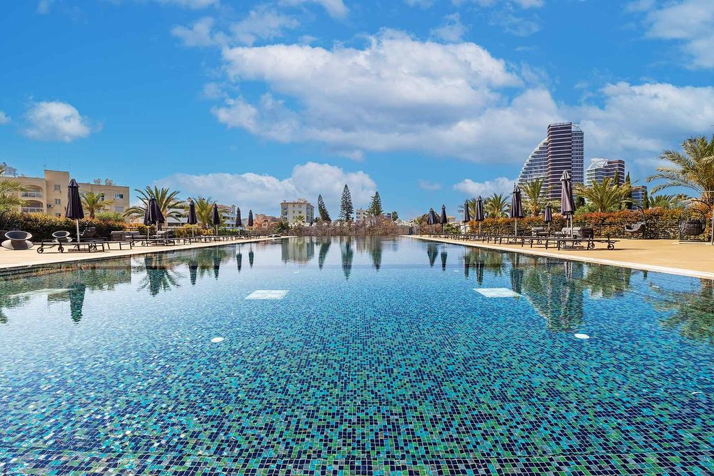 Property photo 2 of 29