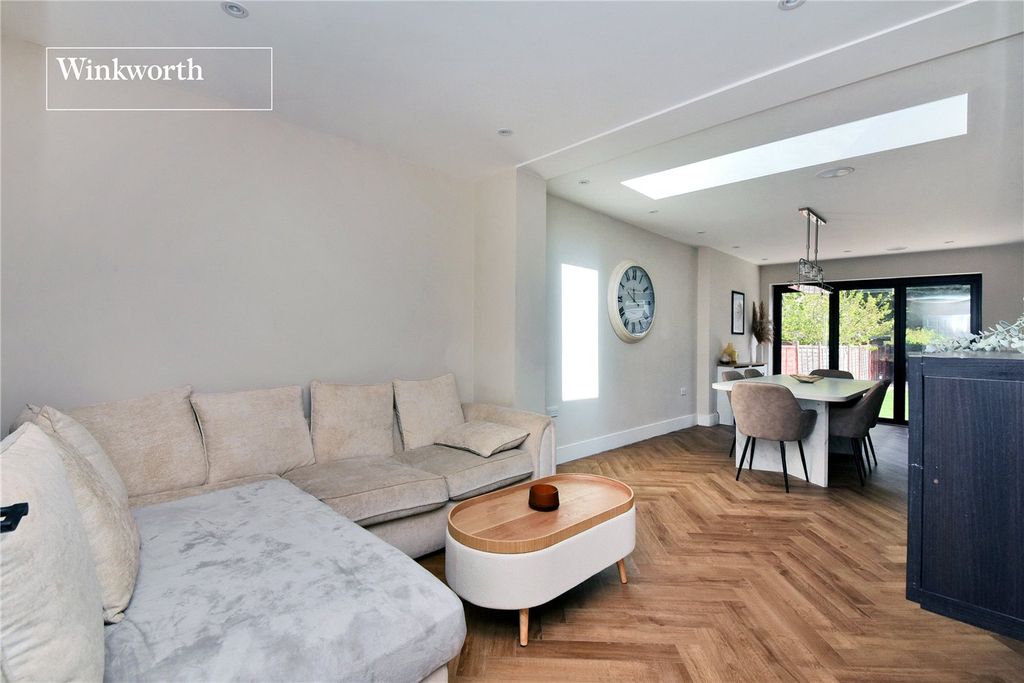 Property photo 2 of 20 Picture No. 03