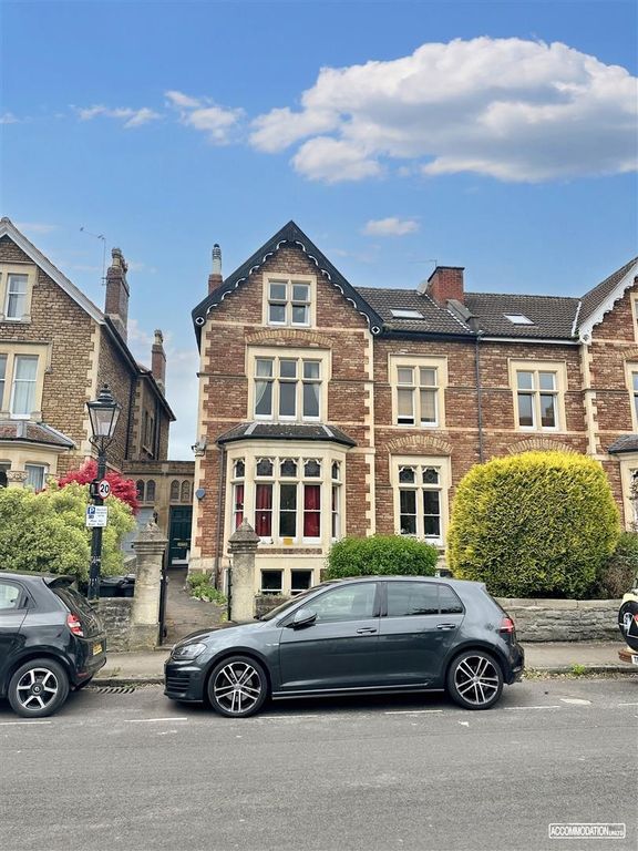 Property photo 1 of 12 Charming Period Property With Large Bay Windows...