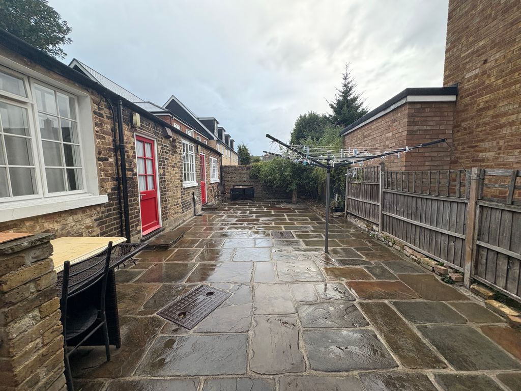 Property photo 3 of 12 Img_6584
