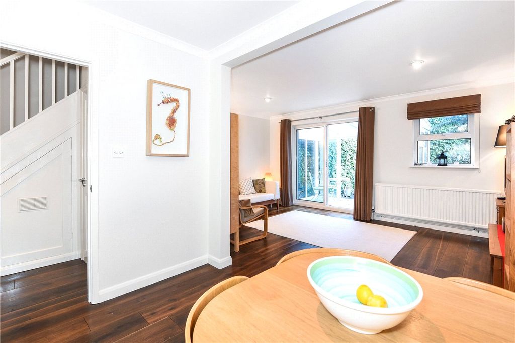 Property photo 3 of 10 Living/Dining Area