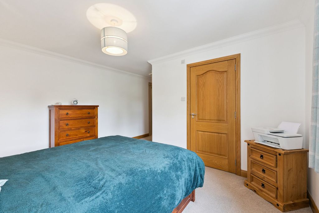 Additional image 12 of 2 bed flat for salePitheavlis Crescent, Oaklands Pitheavlis Crescent PH2