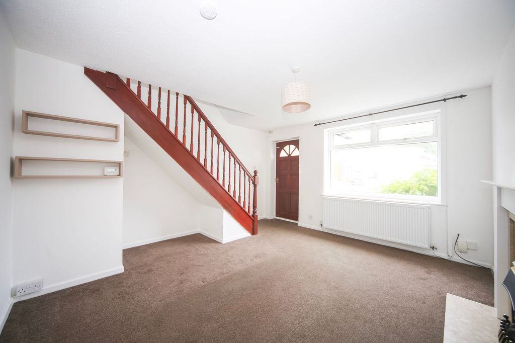 Property photo 2 of 16