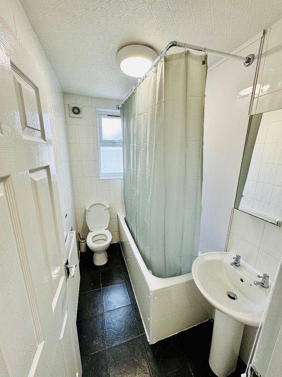 Property photo 3 of 5 Xchan-001864-P-W-7160R3v6G.Jfif