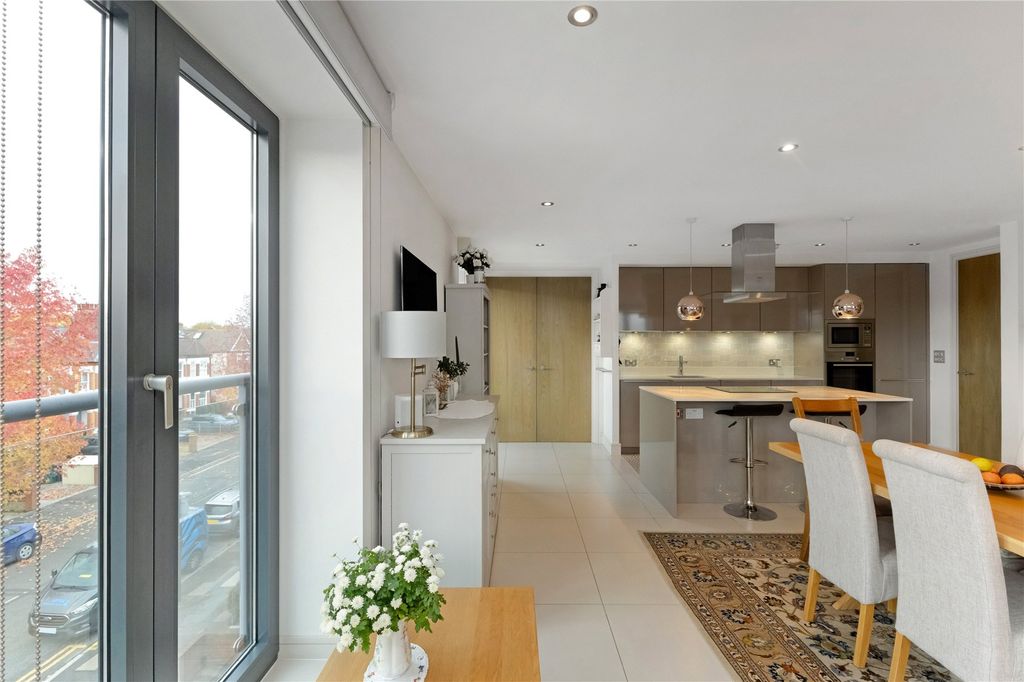 Property photo 2 of 21 Picture No. 07