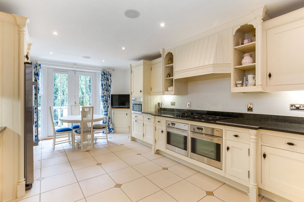 Property photo 2 of 30 79483_2-Portman-H...